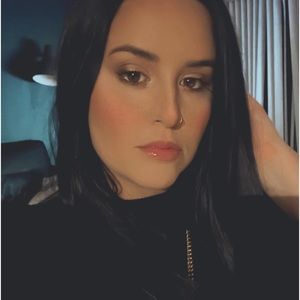 Meet your Posher, Miranda